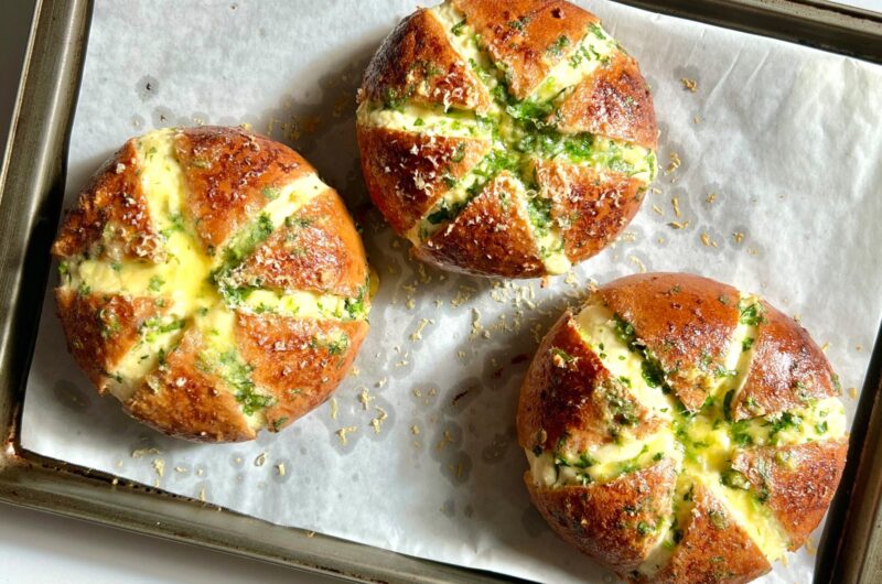 Cream Cheese Garlic Bread