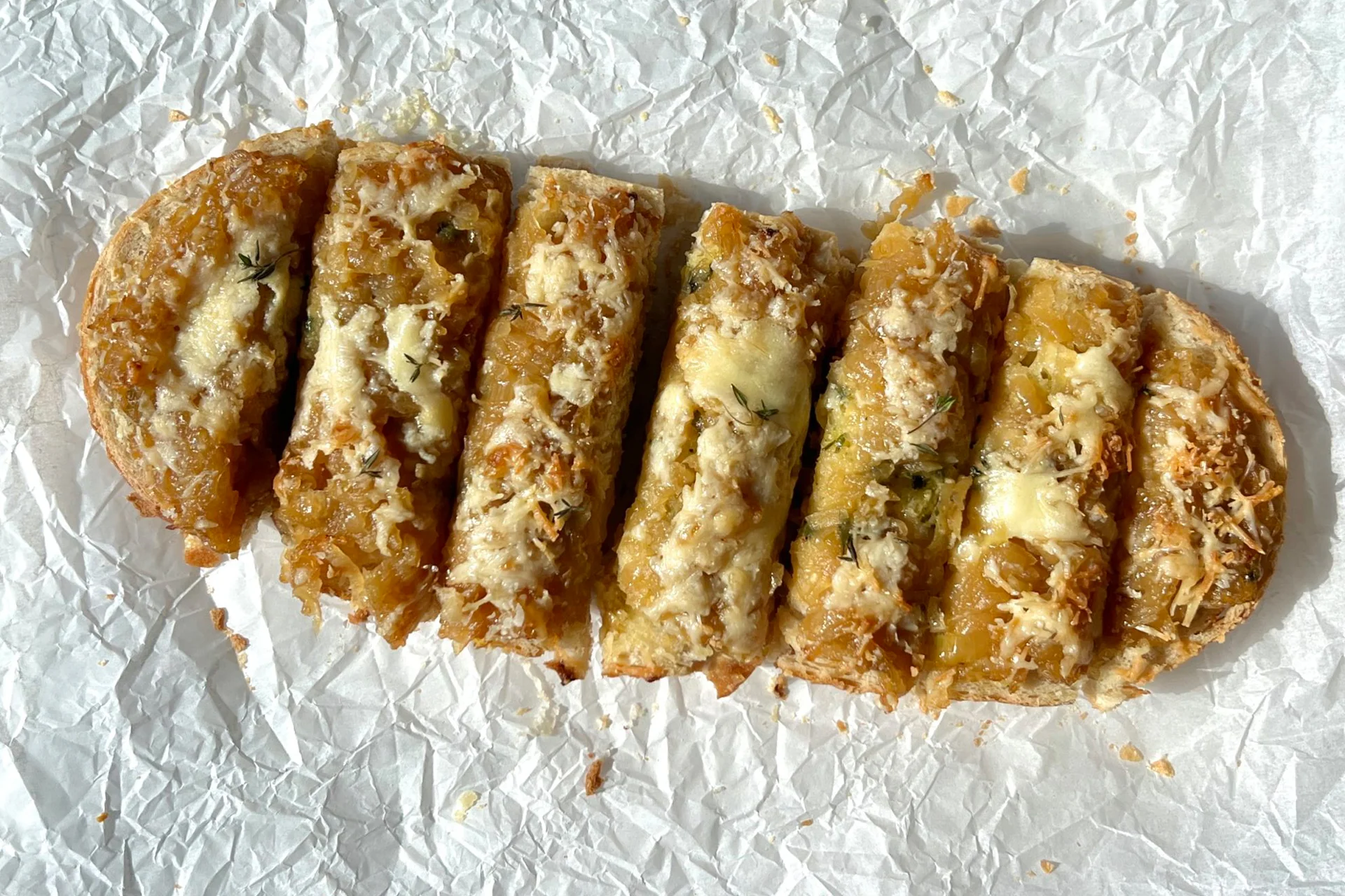 French Onion Garlic Bread