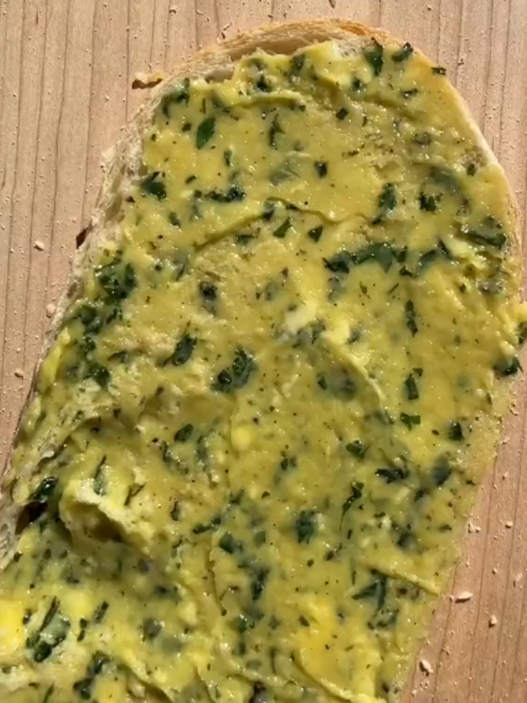 Garlic Bread Pizza Recipe 